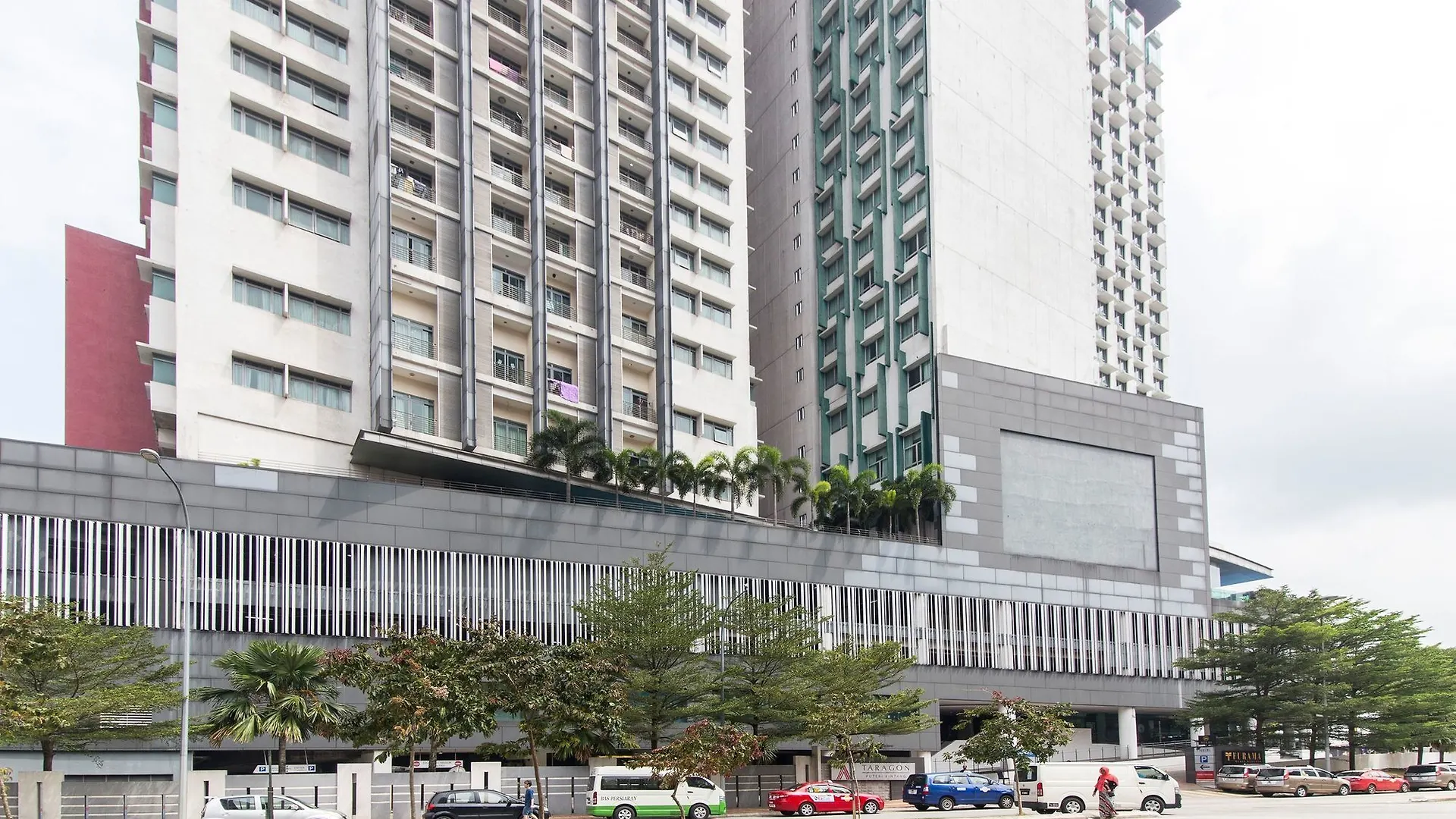 Zen Home Taragon Residences Kuala Lumpur 2*,  Malaysia